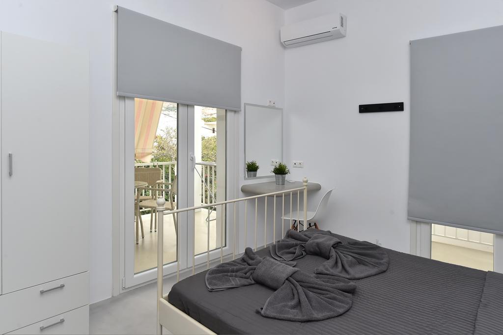 The Local House Apartment ปาริเกีย ภายนอก รูปภาพ